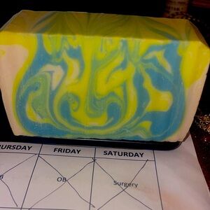 Cotton Sheets, Honeysuckle, Violet rain, Vanilla: Fresh Linen Sheets